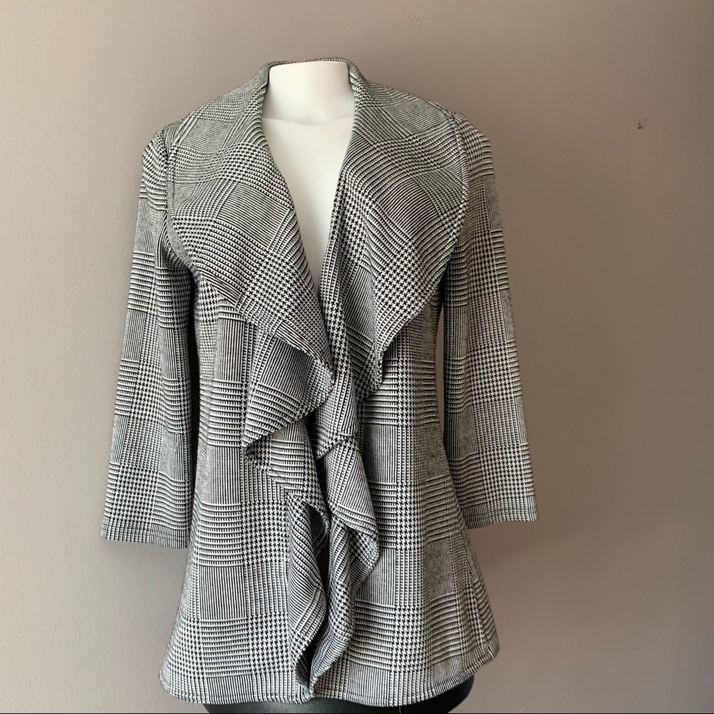 Calvin Klein ruffle collar lined jacket - size 4